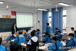 纳乔半场数据：5次丢失球权，1次解围&1次拦截